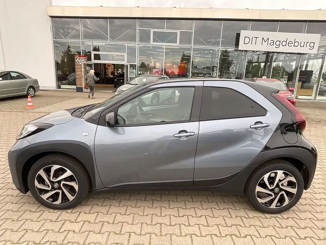 Toyota Aygo Teamplayer - Thumbnail 3