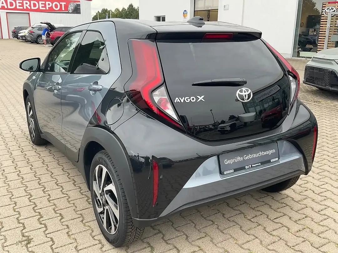 Toyota Aygo Teamplayer - Thumbnail 4