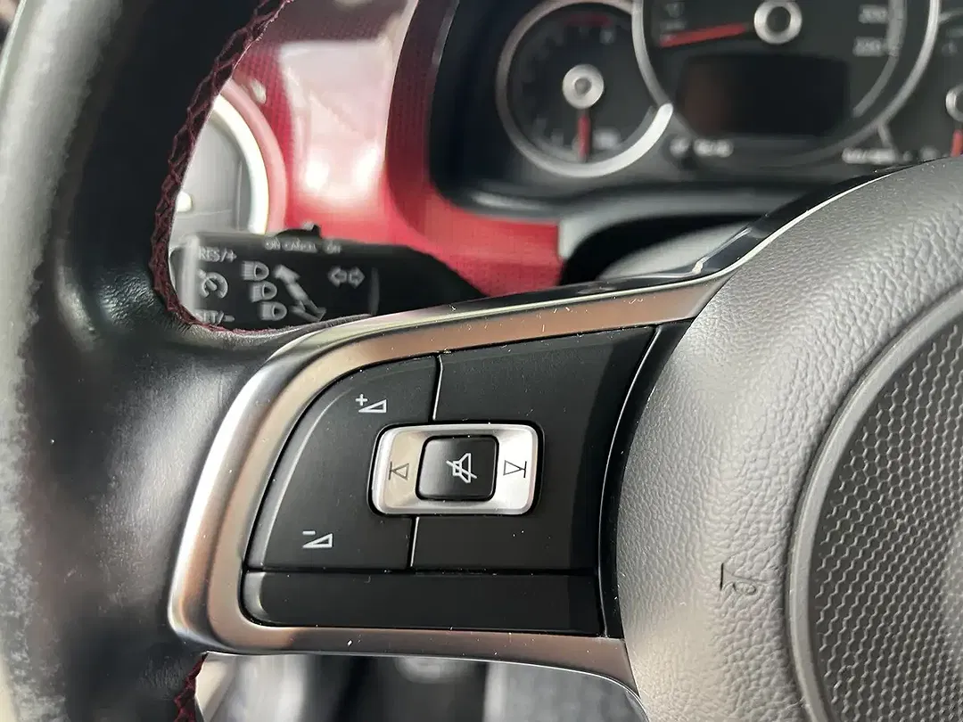 Volkswagen up! GTI - Thumbnail 10