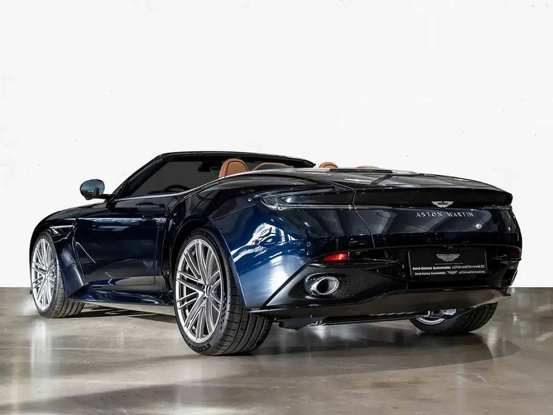Aston Martin DB12 Volante - foto 2