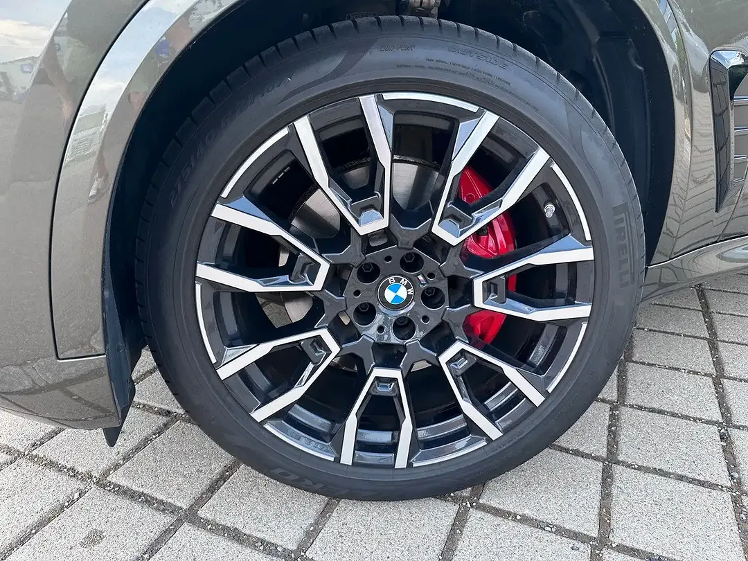 BMW X5 M Sport - Thumbnail 3