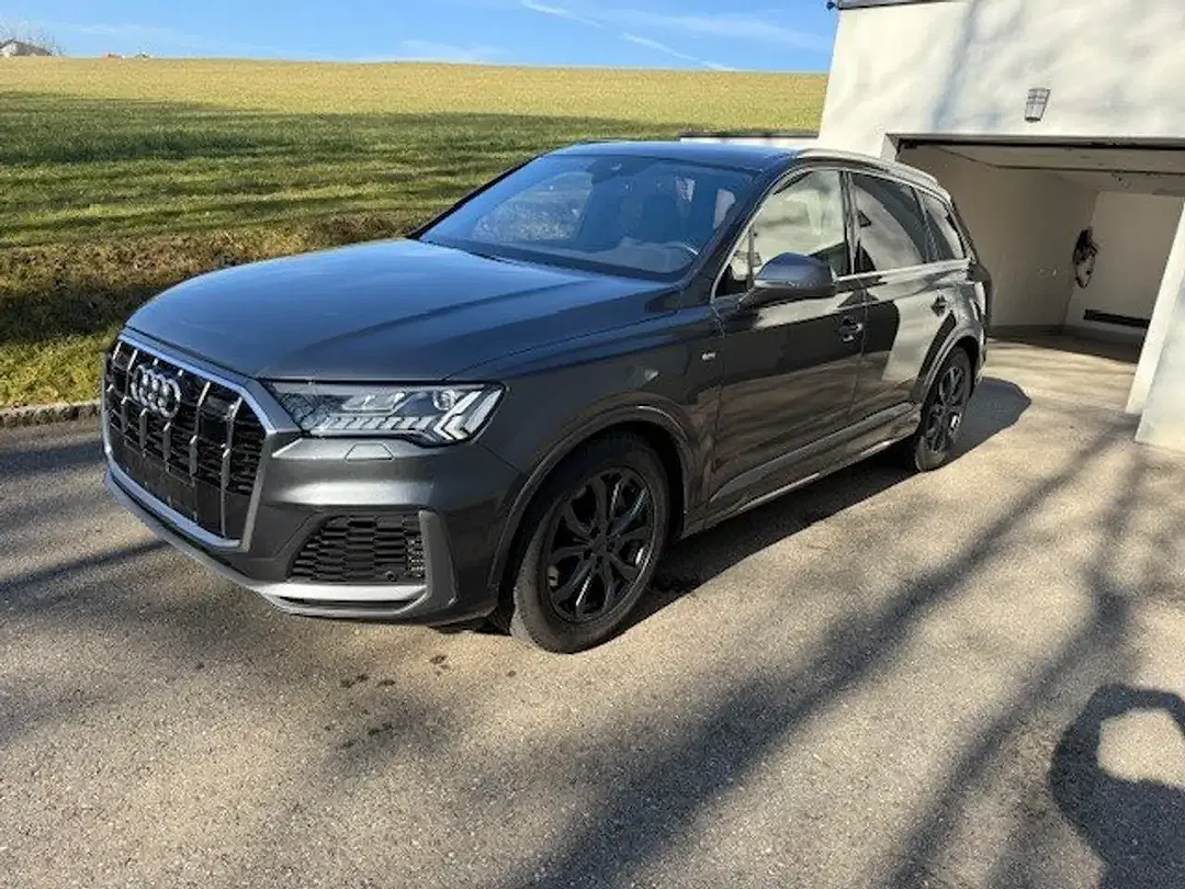 Audi Q7 55 TFSI e quattro S line - foto 1