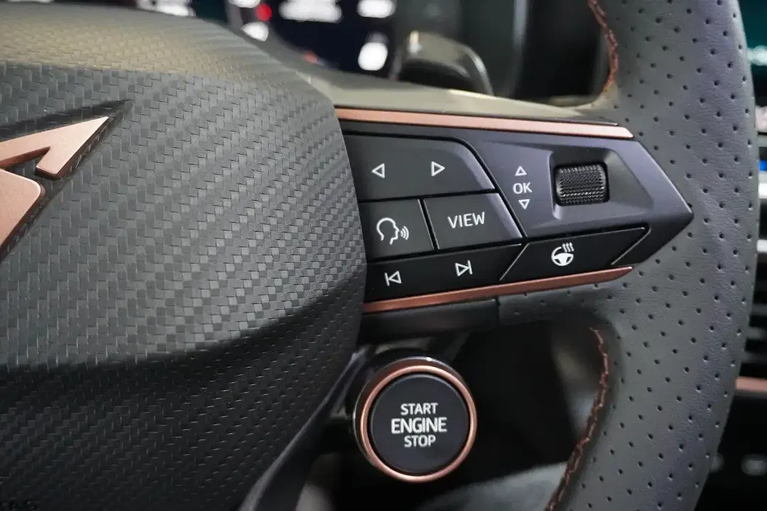 CUPRA Leon 2.0 TSI DSG 4Drive Sportstourer - Thumbnail 13