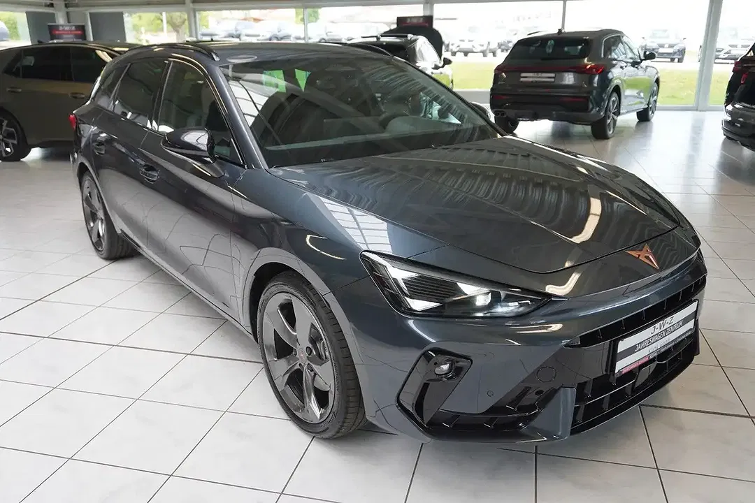CUPRA Leon 2.0 TSI DSG 4Drive Sportstourer - Thumbnail 3