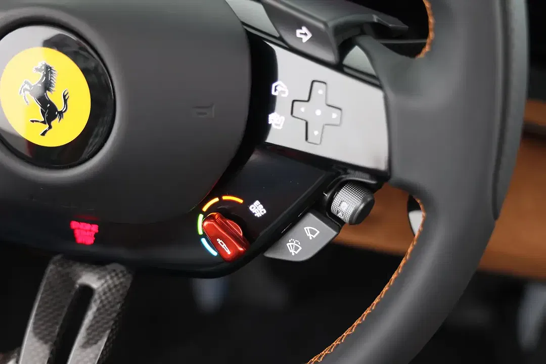Ferrari 296 GTS - Thumbnail 13