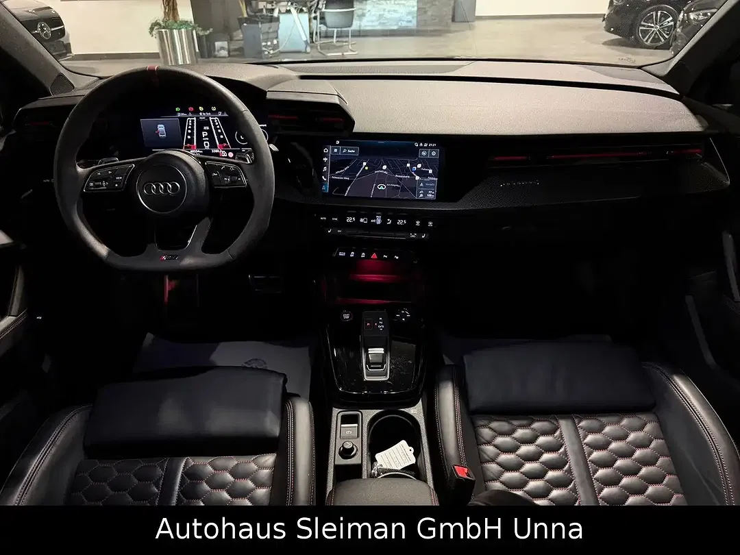 Audi RS3 2.5 TFSI quattro - Thumbnail 12