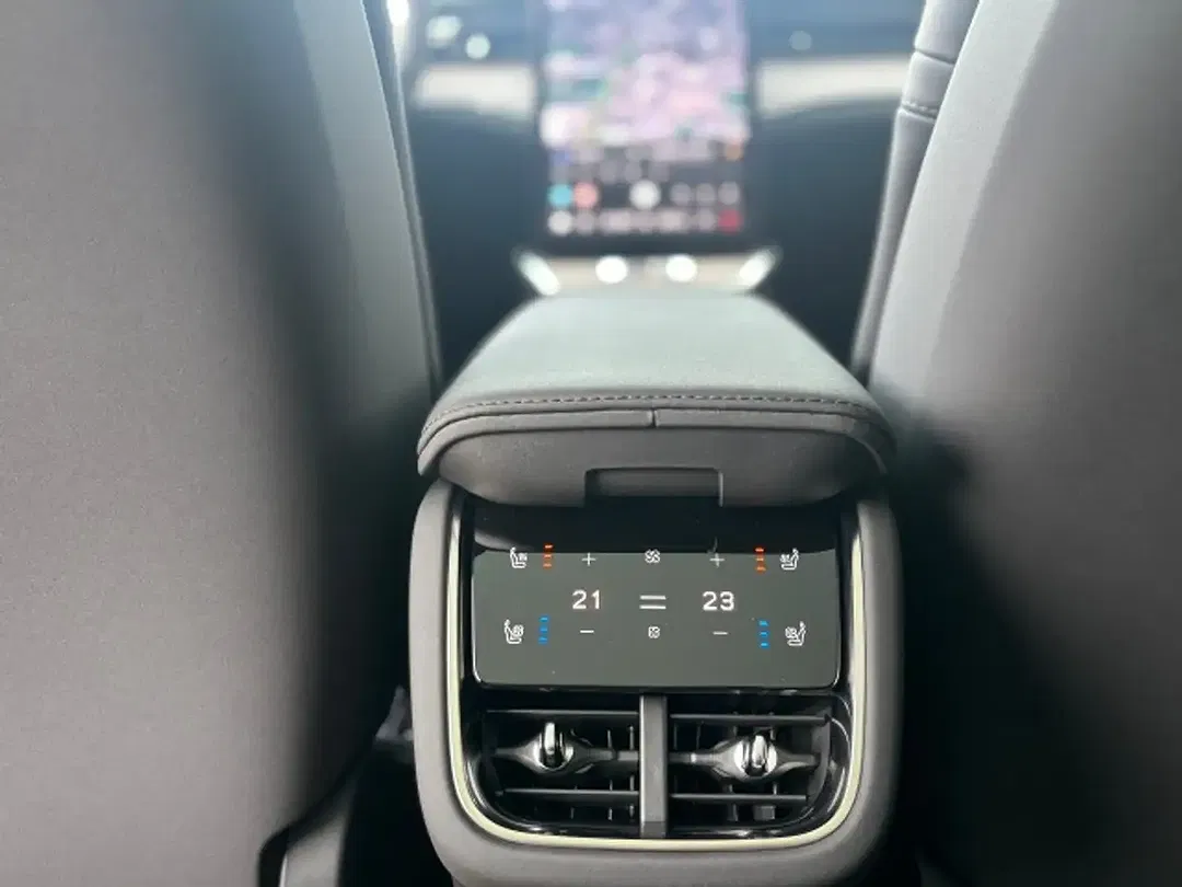 Volvo ES90 Single Motor Extended Range Ultra - Thumbnail 16