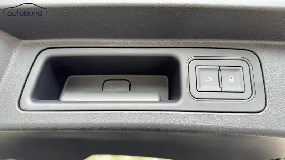 BYD Seal U DM-i AWD Design - Thumbnail 13