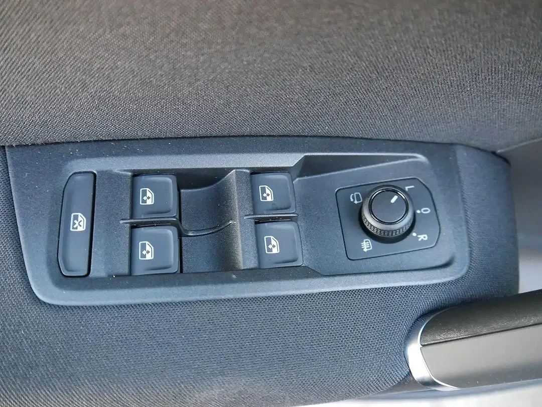 Volkswagen Touran 1.5 TSI DSG Comfortline - Thumbnail 12