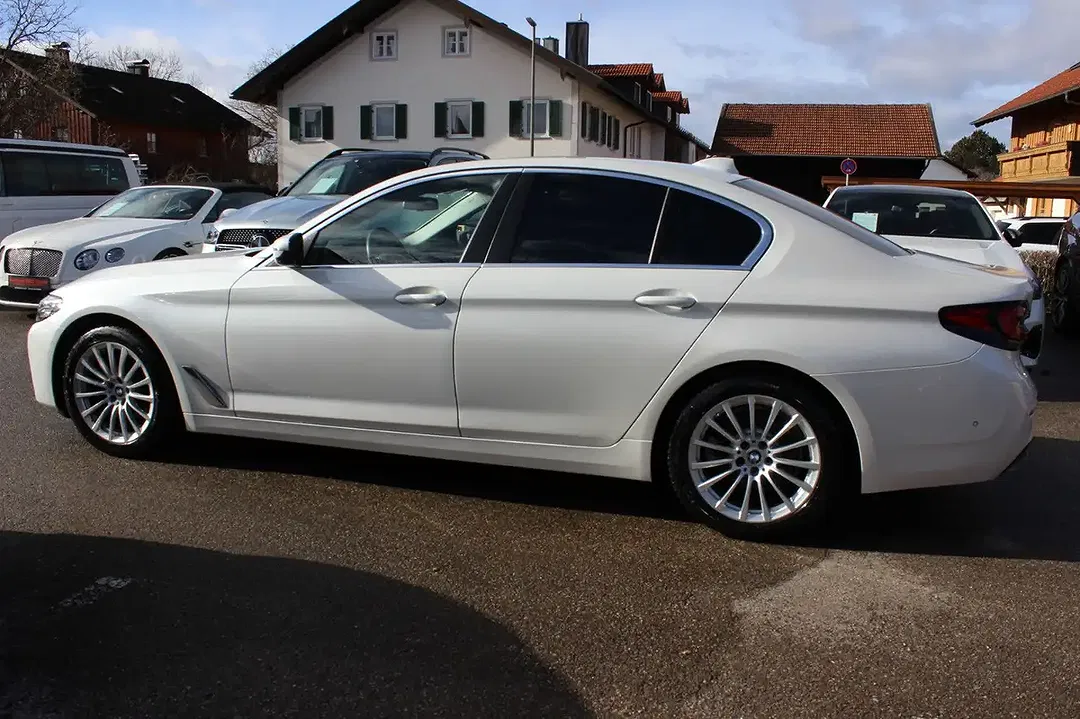 BMW 520 - Thumbnail 4