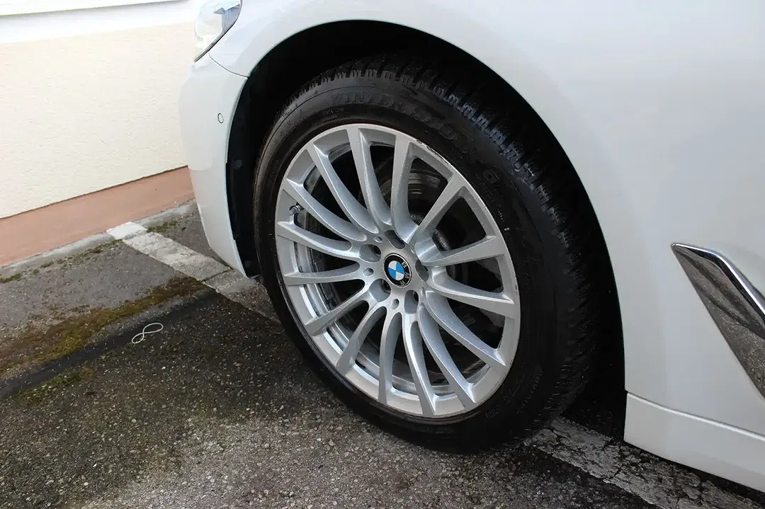 BMW 520 - Thumbnail 5