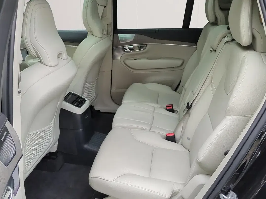 Volvo XC90 T8 Recharge Ultimate Bright - Thumbnail 10