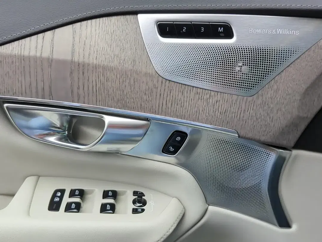 Volvo XC90 T8 Recharge Ultimate Bright - Thumbnail 17