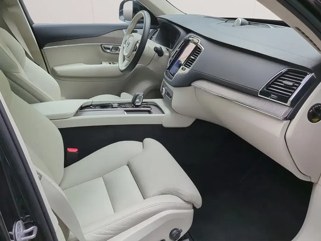 Volvo XC90 T8 Recharge Ultimate Bright - Thumbnail 25