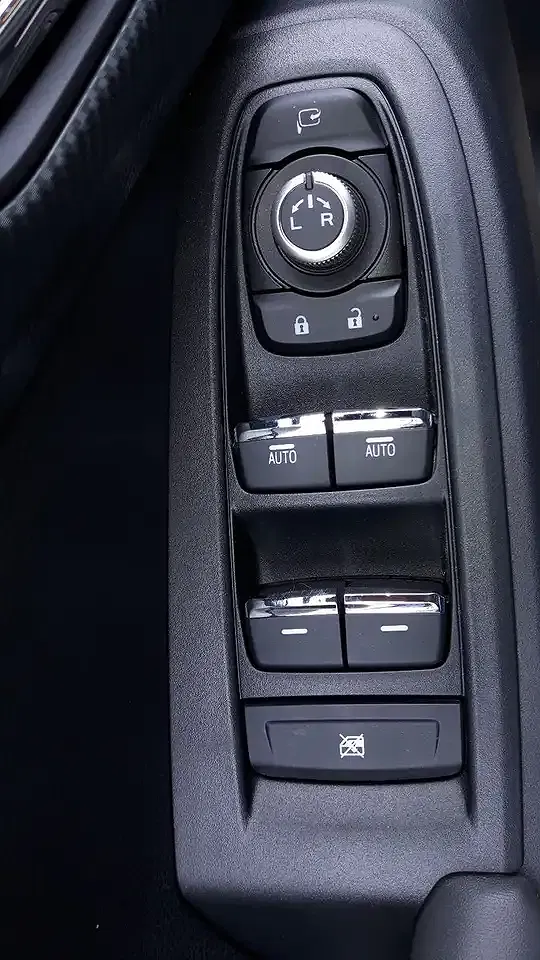 Subaru Crosstrek 2.0 e-Boxer Lineartronic Comfort - Thumbnail 6
