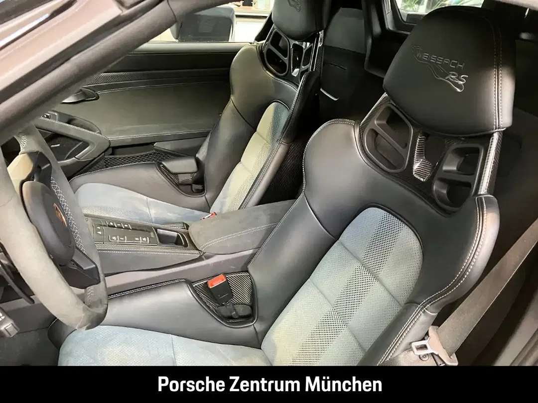 Porsche 718 Spyder RS - Thumbnail 4