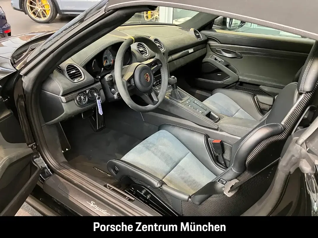 Porsche 718 Spyder RS - Thumbnail 5