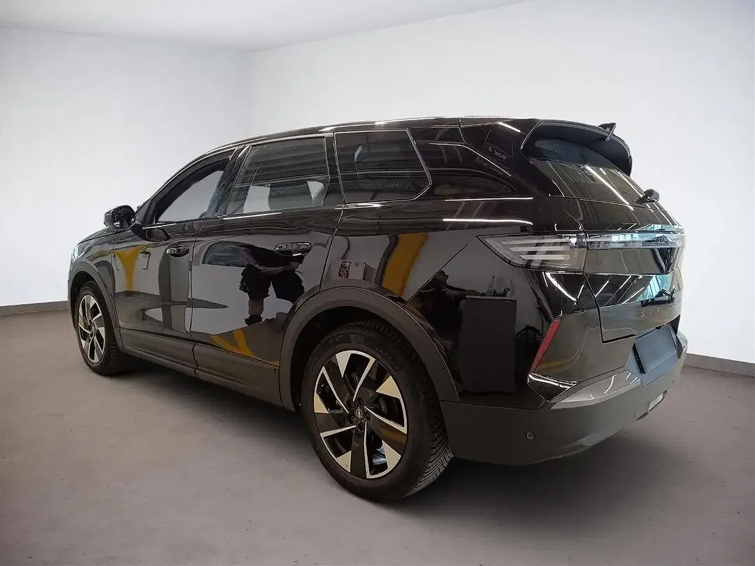 Opel Grandland Hybrid 1.2 - Thumbnail 2