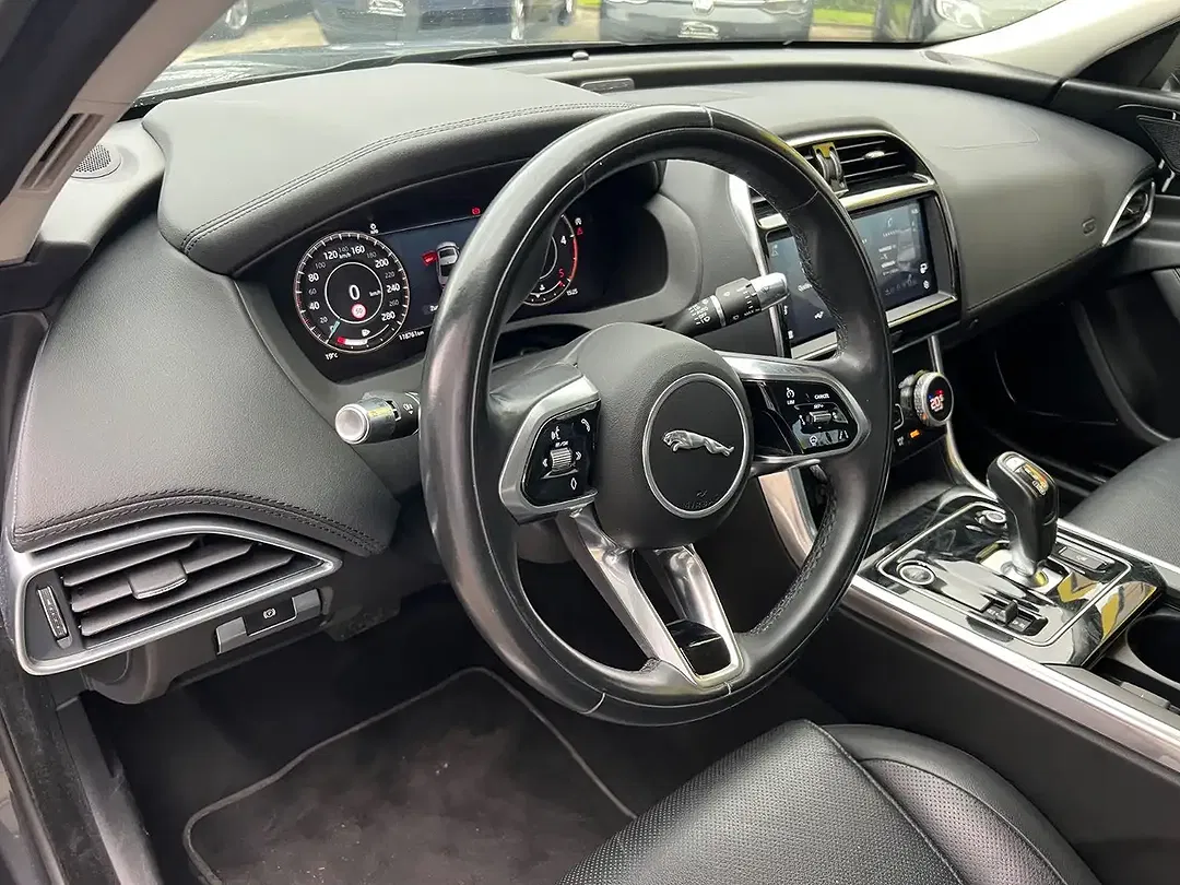 Jaguar XE AUT S - Thumbnail 12