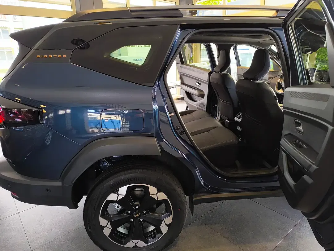Dacia Bigster Hybrid - Thumbnail 10