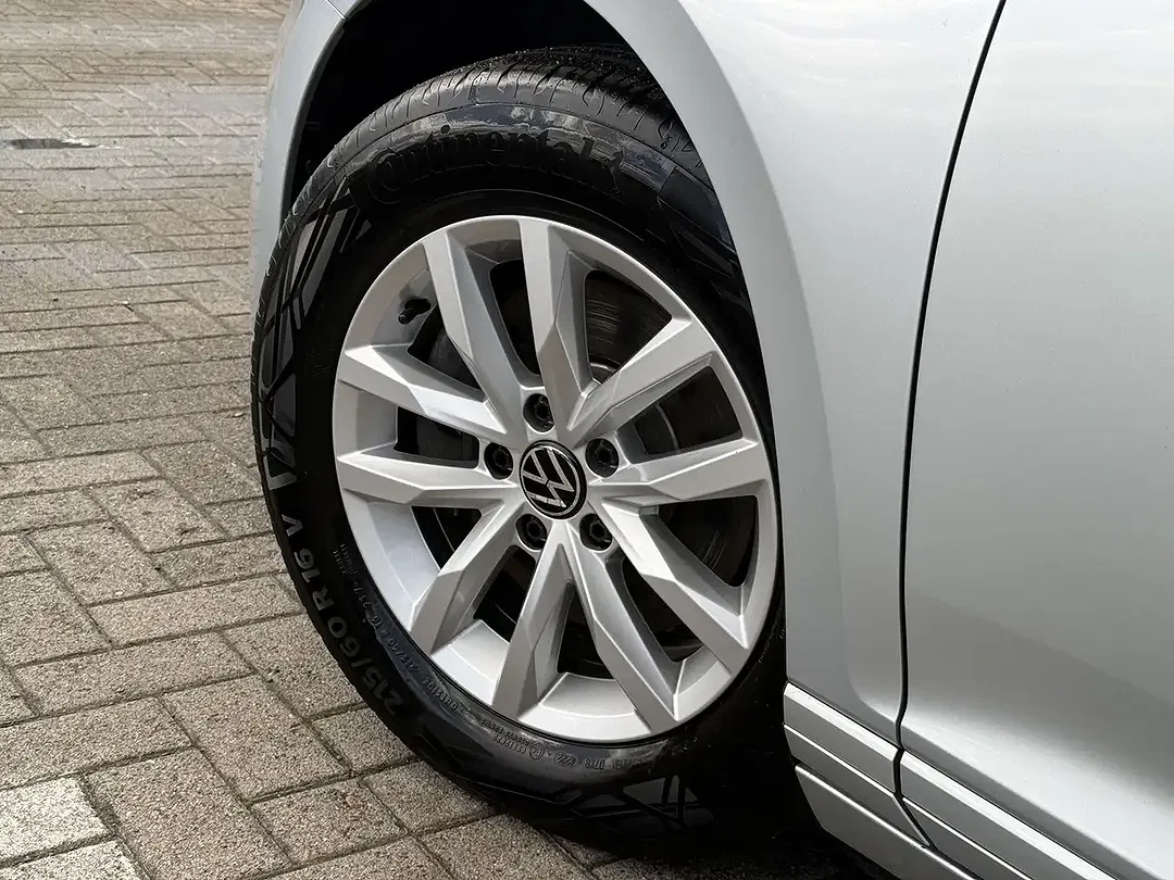 Volkswagen Passat Business - Thumbnail 10