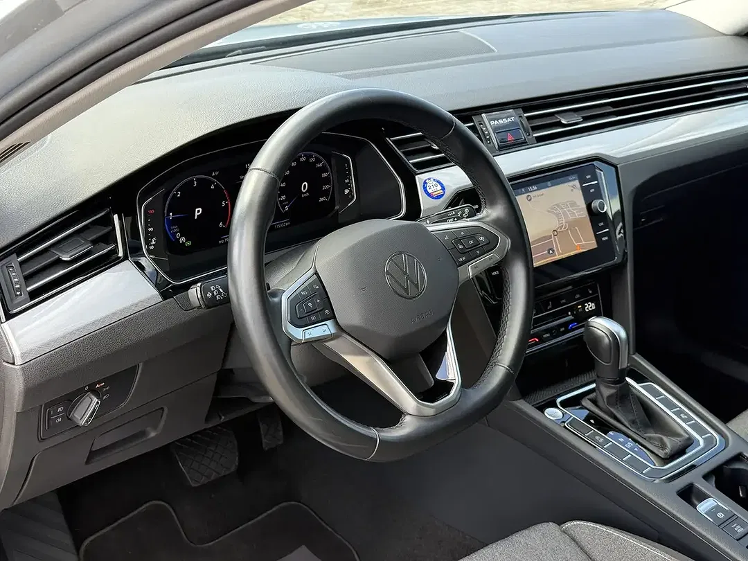 Volkswagen Passat Business - Thumbnail 14