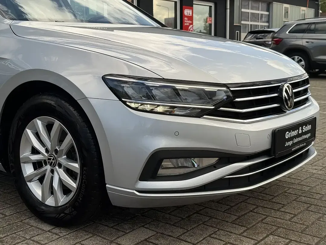 Volkswagen Passat Business - Thumbnail 4