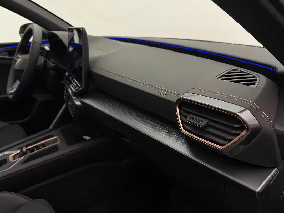 CUPRA Leon 1.5 eTSI DSG Matrix LED Sportstourer - Thumbnail 11