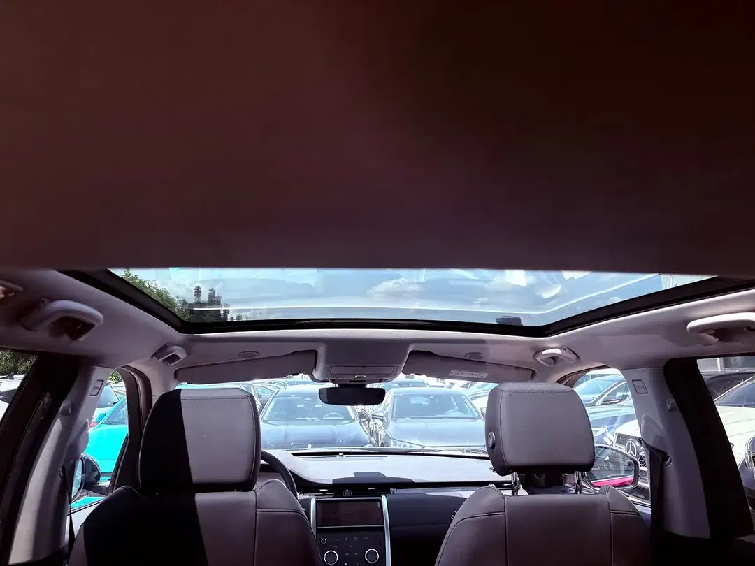 Land Rover Discovery Hybrid Sport S - Thumbnail 10