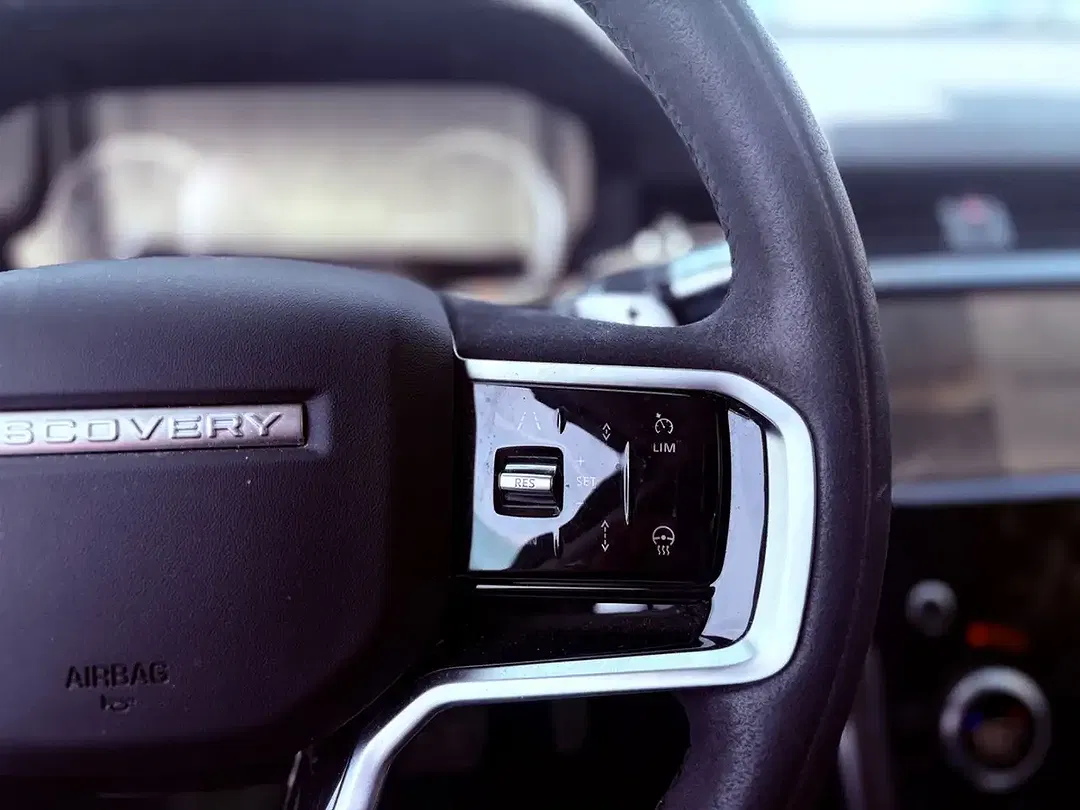 Land Rover Discovery Hybrid Sport S - Thumbnail 13