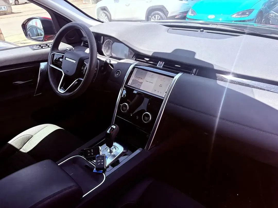 Land Rover Discovery Hybrid Sport S - Thumbnail 6