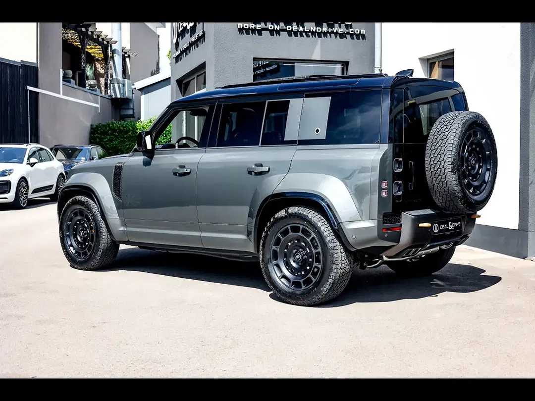 Land Rover Defender P635 V8 OCTA Edition One 110 - Thumbnail 3