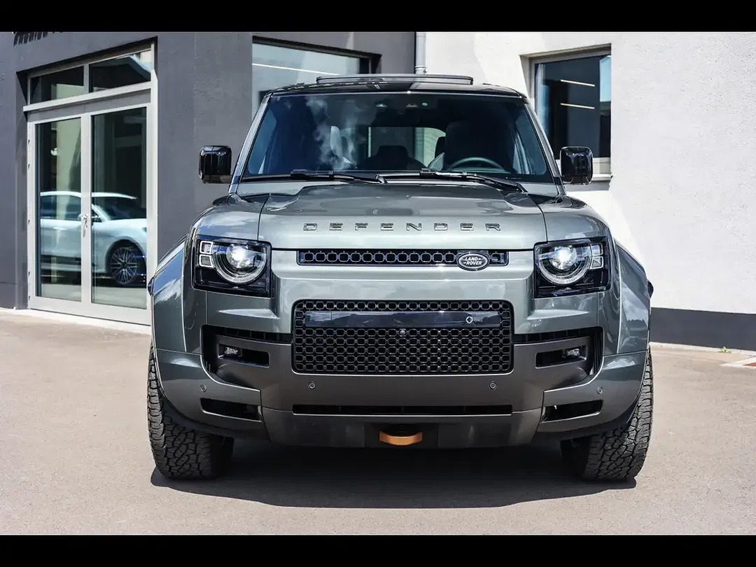 Land Rover Defender P635 V8 OCTA Edition One 110 - Thumbnail 4
