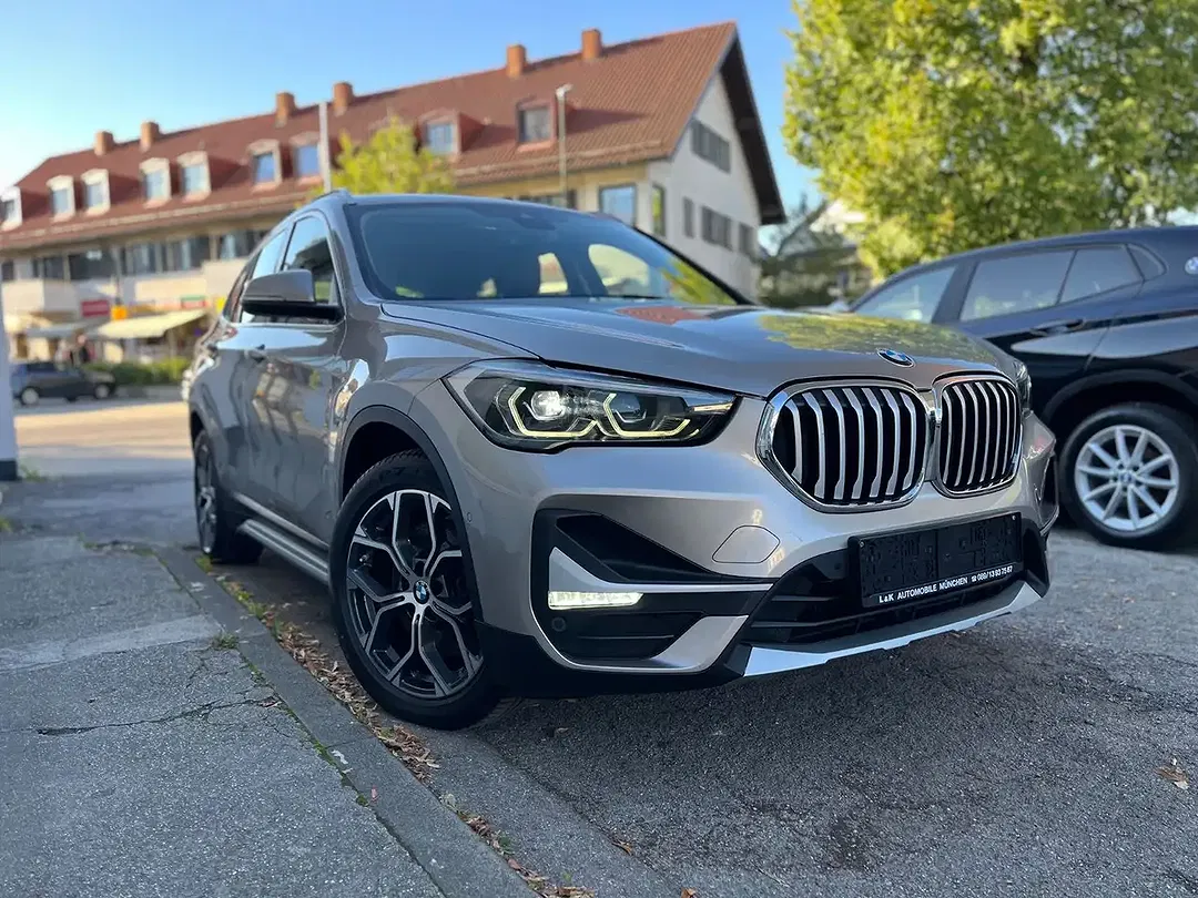 BMW X1 AUT xDrive xLine - Thumbnail 3