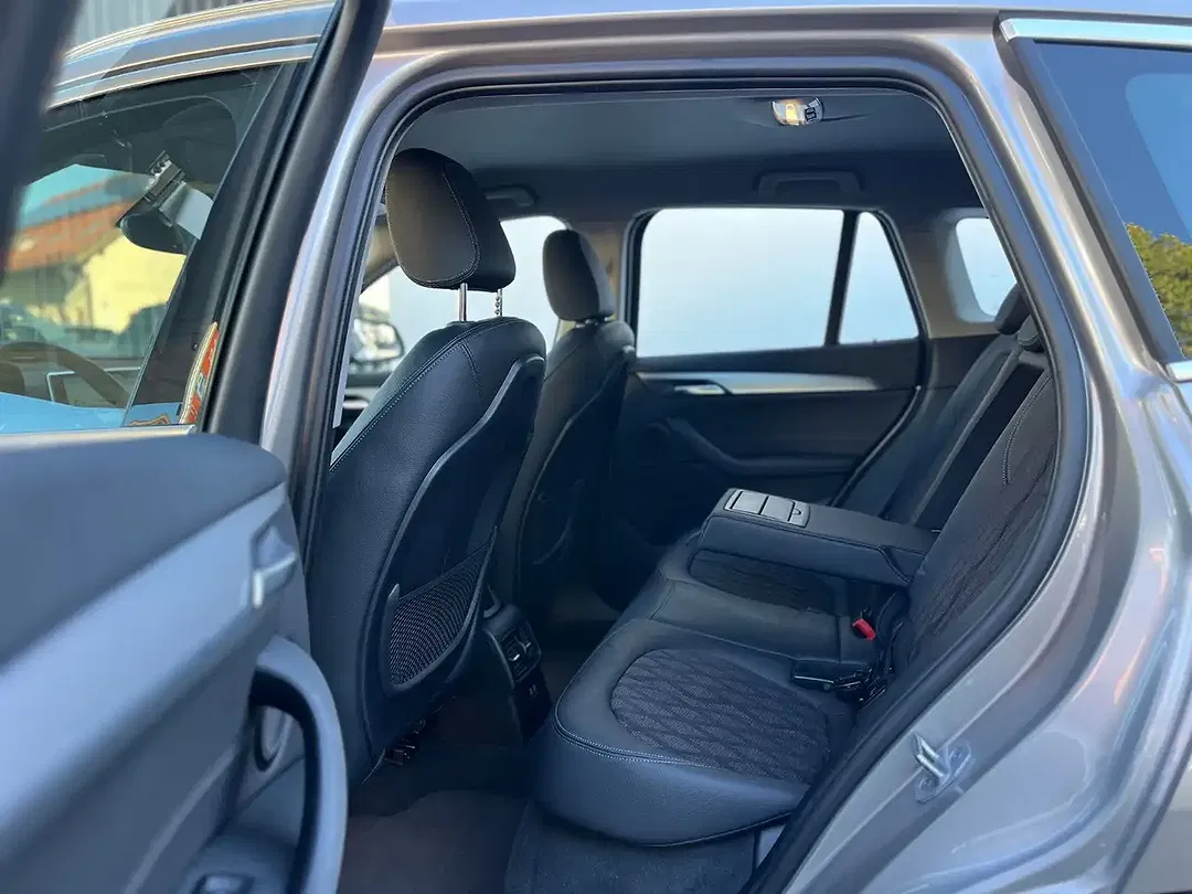 BMW X1 AUT xDrive xLine - Thumbnail 9