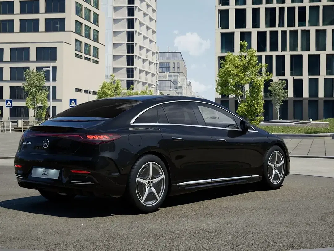 Mercedes-Benz EQE 300 AMG - foto 2