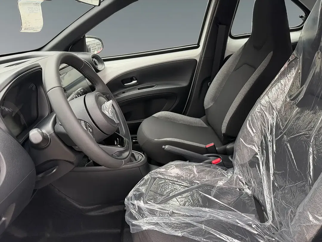 Toyota Aygo X Business Edition - Thumbnail 9