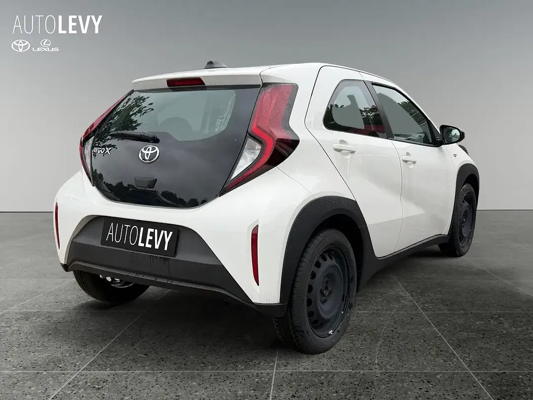 Toyota Aygo X Business Edition - Thumbnail 5