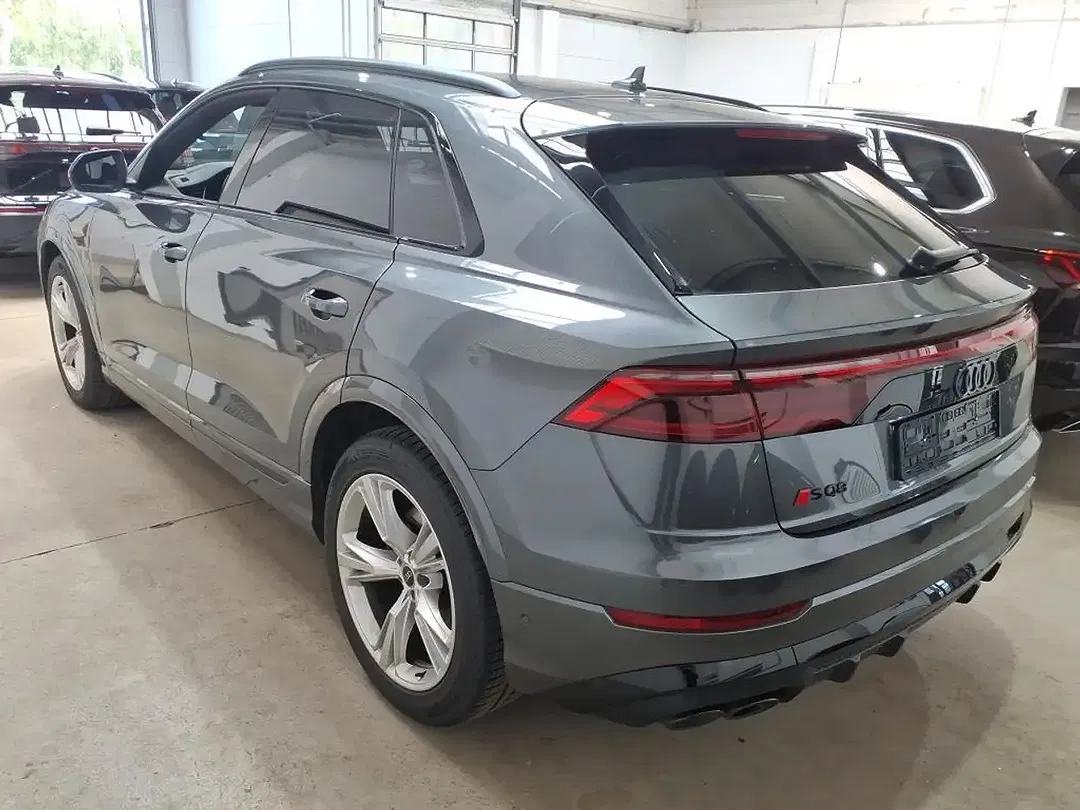 Audi SQ8 TFSI - Thumbnail 7