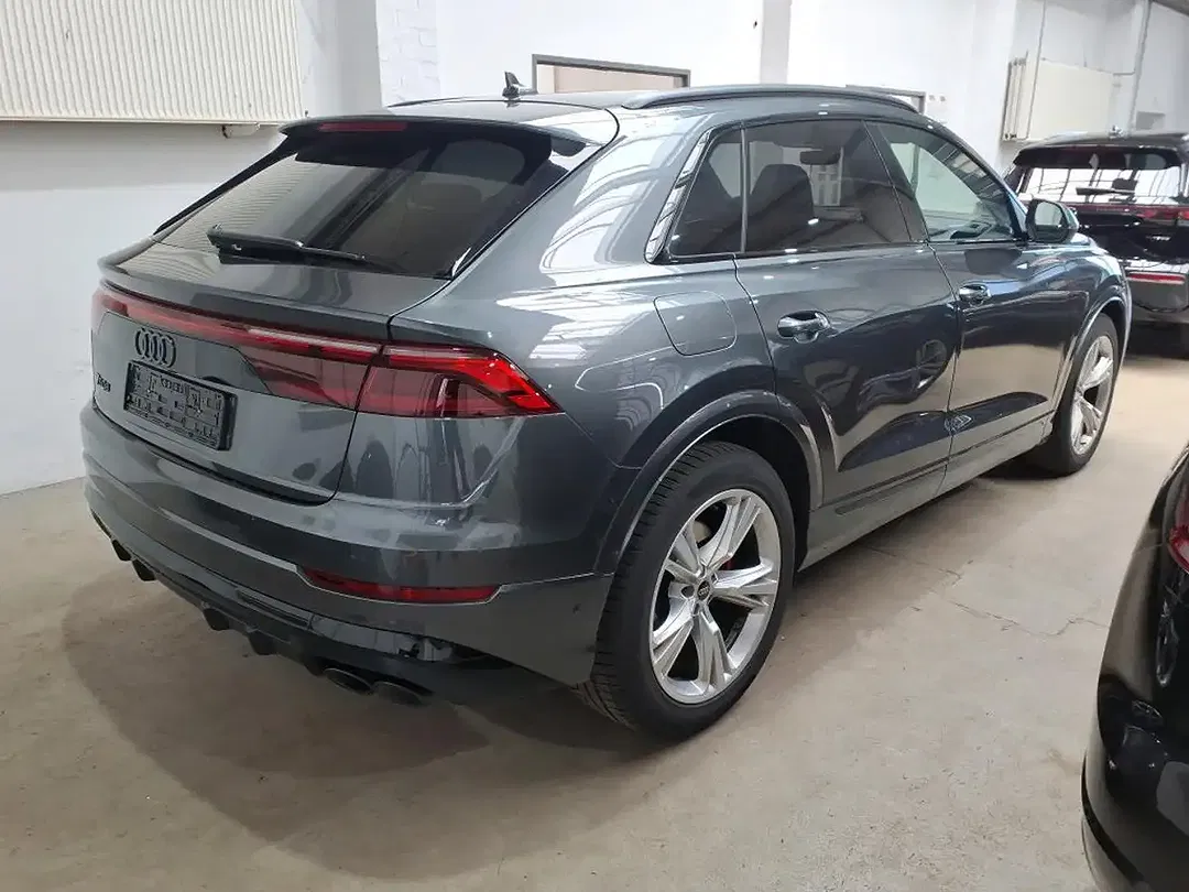 Audi SQ8 TFSI - Thumbnail 6
