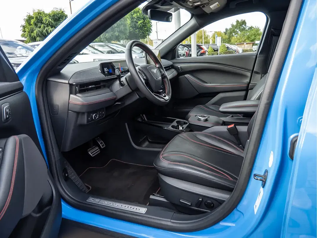 Ford Mustang 4x4 - Thumbnail 11