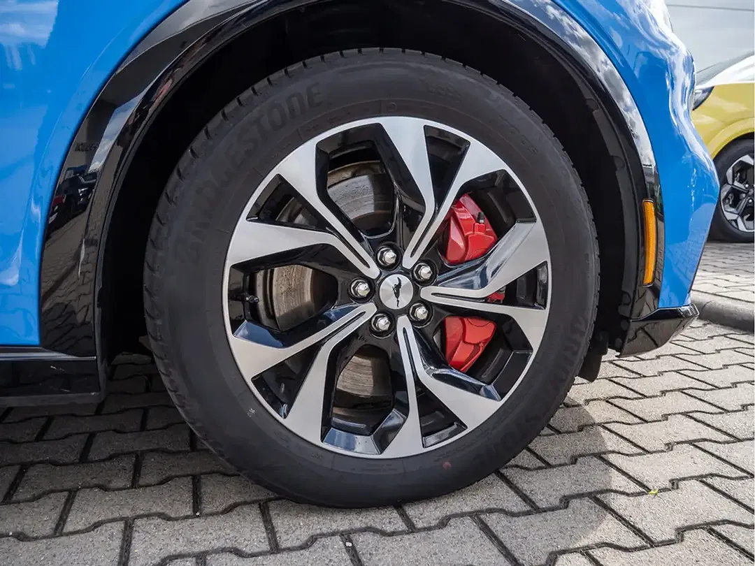 Ford Mustang 4x4 - Thumbnail 7