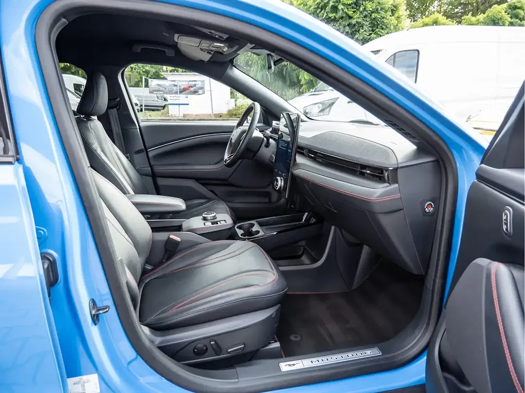 Ford Mustang 4x4 - Thumbnail 8