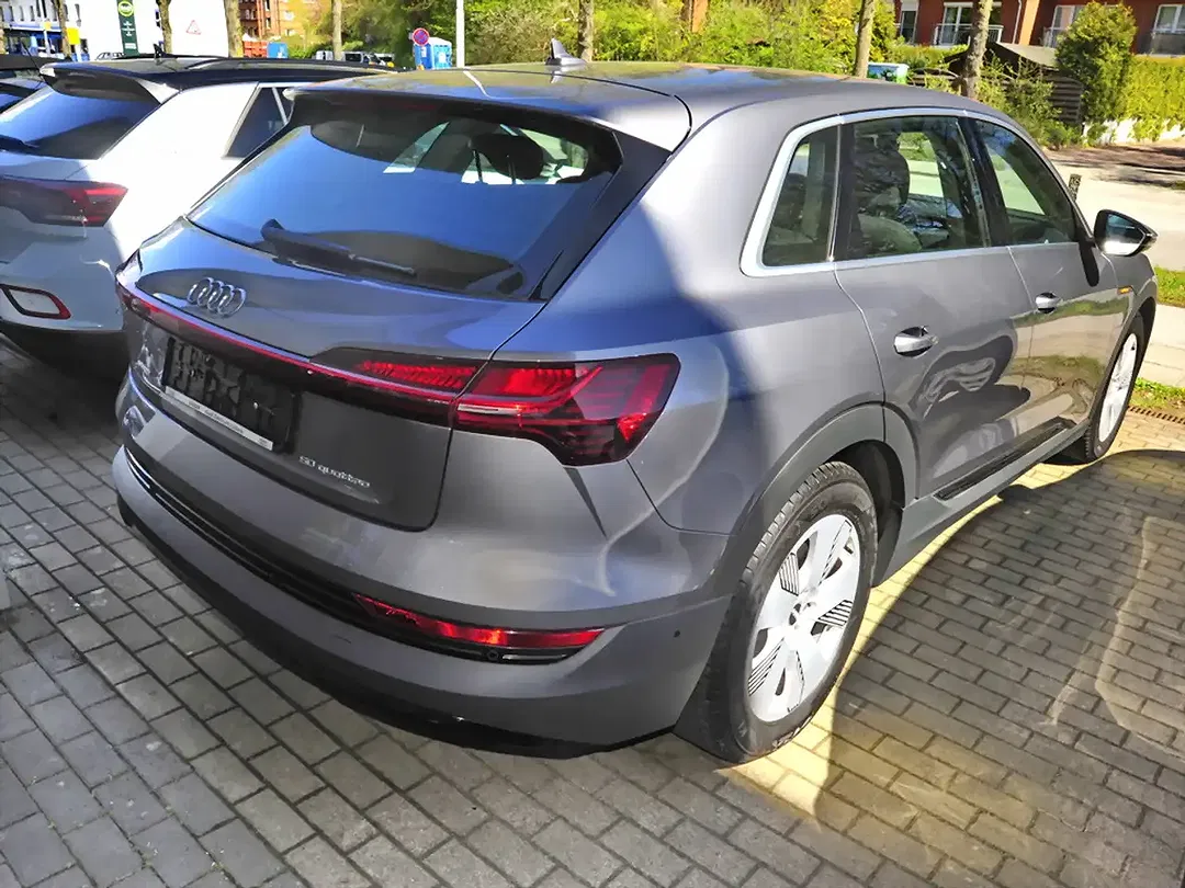 Audi e-tron 50 quattro - Thumbnail 4
