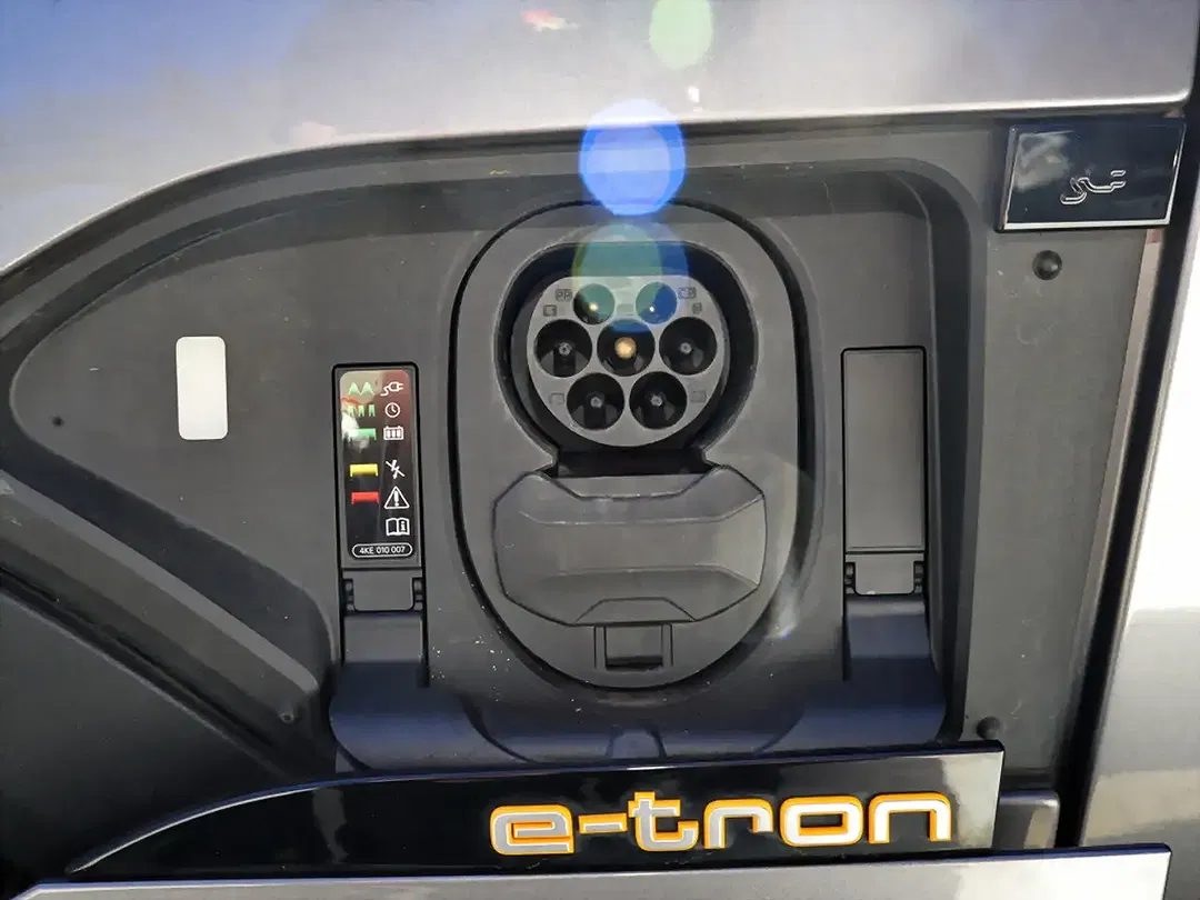 Audi e-tron 50 quattro - Thumbnail 6