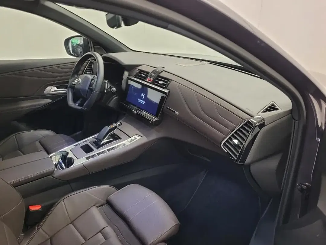 DS Automobiles DS 7 - Thumbnail 9