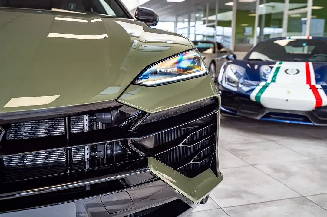 Lamborghini Urus SE Ad Personam - Thumbnail 9