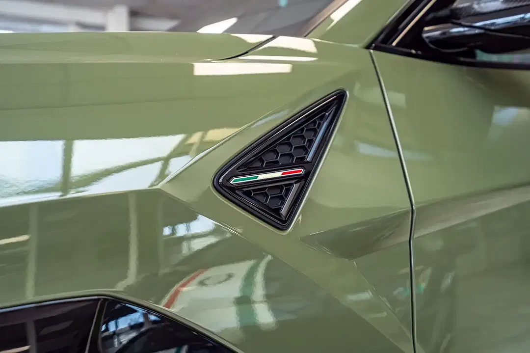 Lamborghini Urus SE Ad Personam - Thumbnail 11