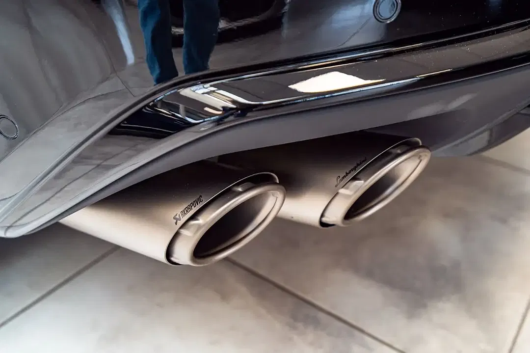 Lamborghini Urus SE Ad Personam - Thumbnail 14