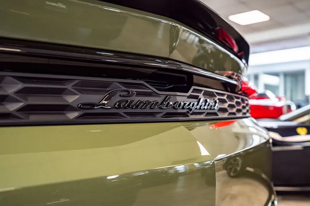 Lamborghini Urus SE Ad Personam - Thumbnail 15